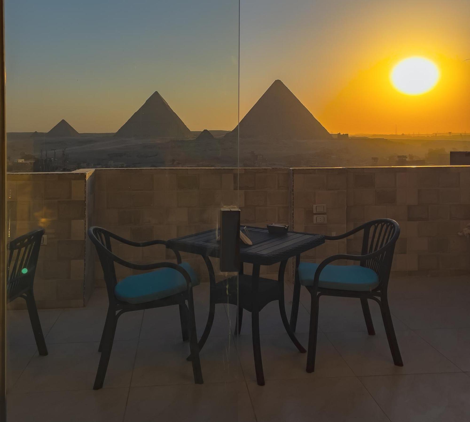 Jumeirah Pyramids View Inn Kafret el-Gabal Eksteriør bilde