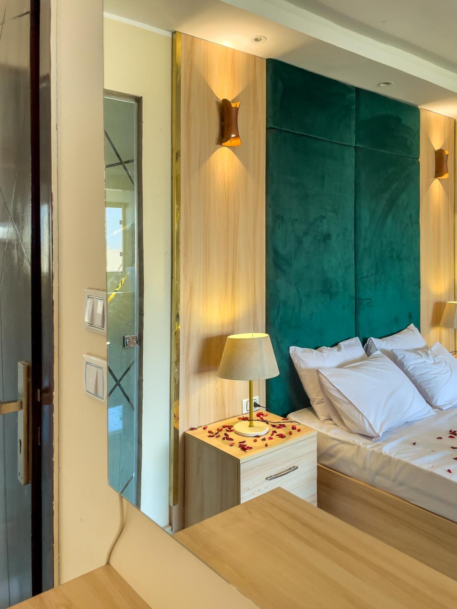 Jumeirah Pyramids View Inn Kafret el-Gabal Eksteriør bilde