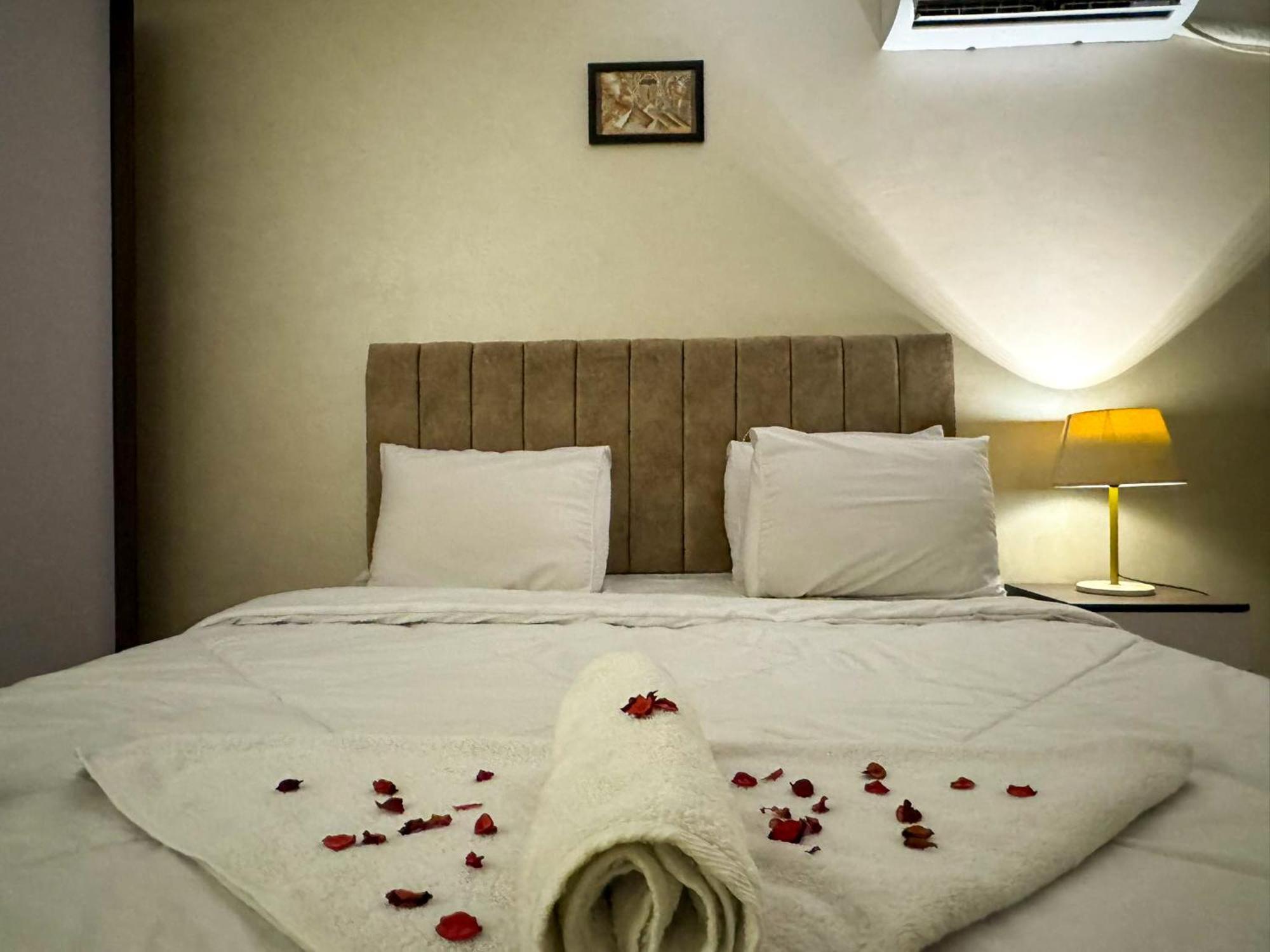 Jumeirah Pyramids View Inn Kafret el-Gabal Rom bilde